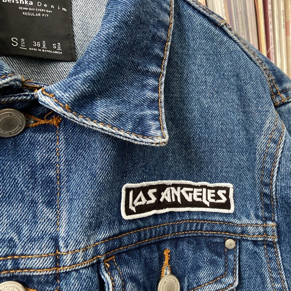 💥HOST PICK💥 👨‍🎤🤘Super Cool PATCHED UP Bershka Denim Jean Jacket 🤘👨‍🎤 - Picture 9 of 16